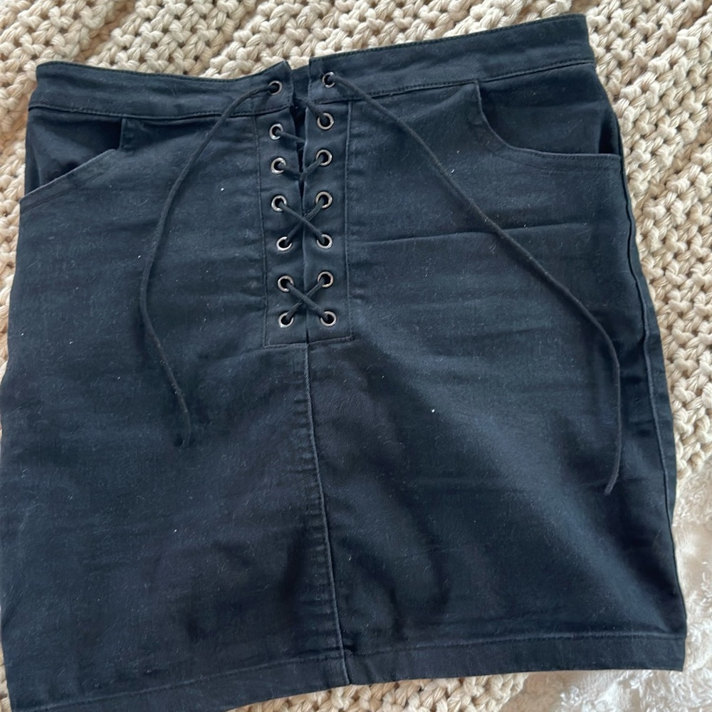Forever 21 mini skirt